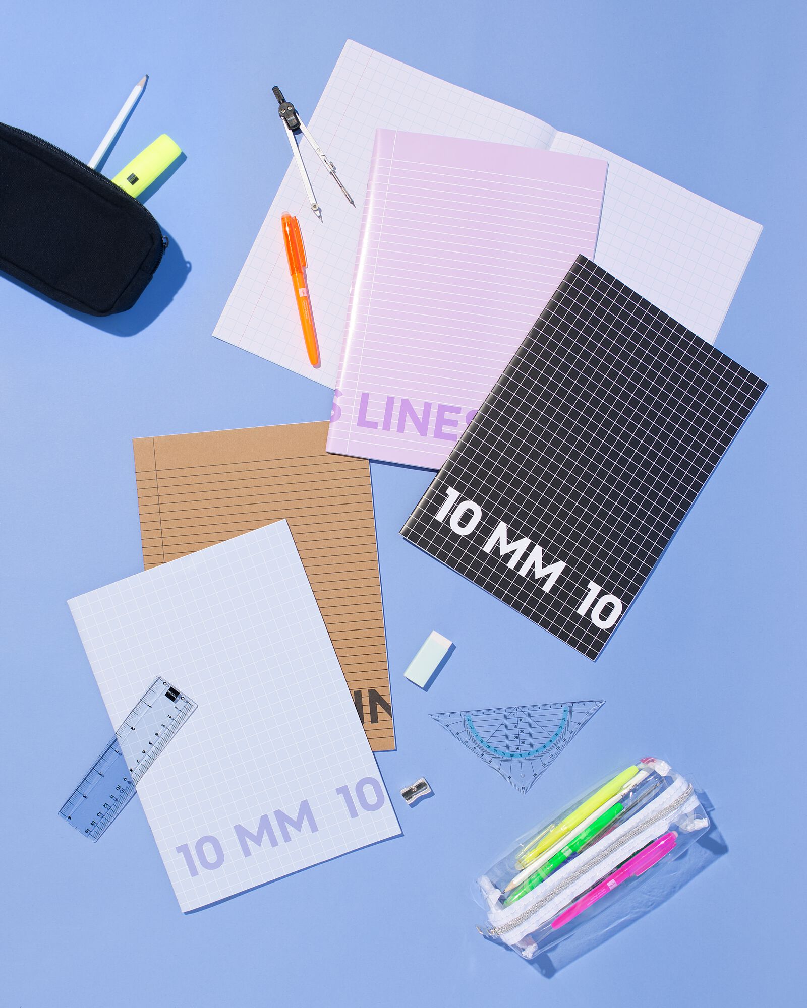 schriften A4 geruit 10mm blauw - 3 stuks - 14120226 - HEMA